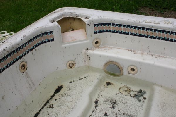 Spa Removal Service in North Tonawanda